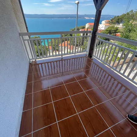 Cosy Seaview Apartment